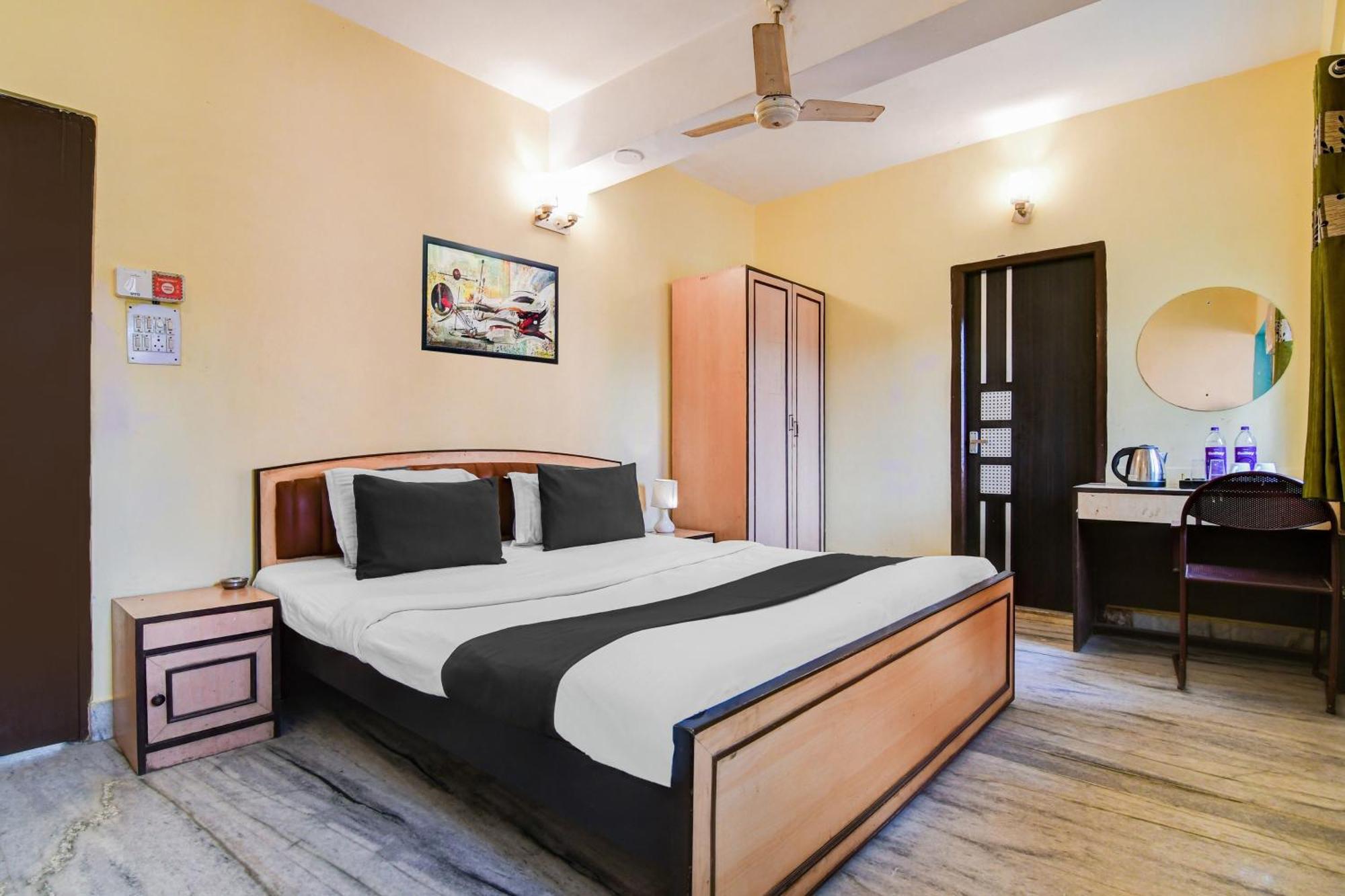 Super Hotel O Alipore Near Chetla Formerly Alipore Guest House Alīpur Eksteriør billede