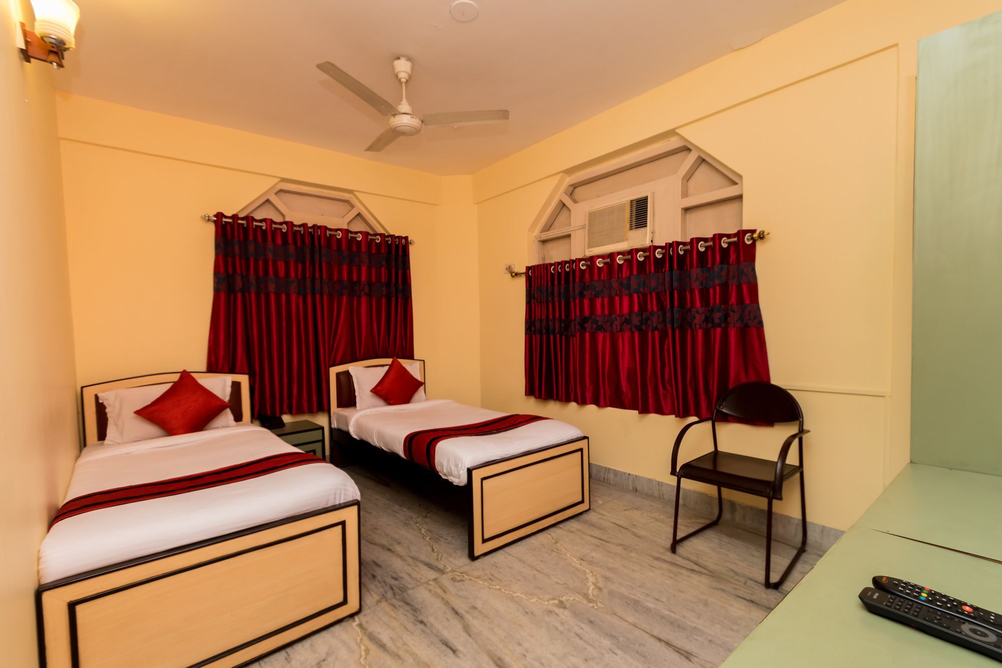 Super Hotel O Alipore Near Chetla Formerly Alipore Guest House Alīpur Eksteriør billede